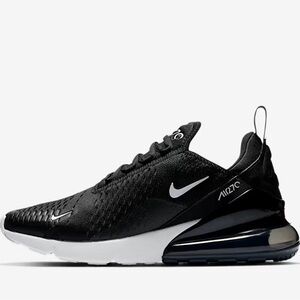Women’s Nike Black and White Air Max 270 Sneakers Size 8.5 Only Worn Once